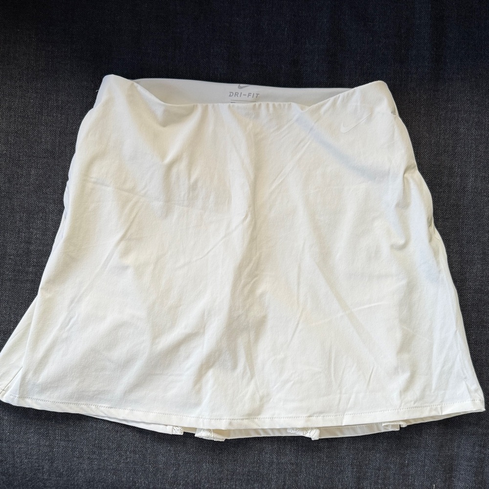 Nike White Golf Skirt with Built-In Shorts and lace pleated back